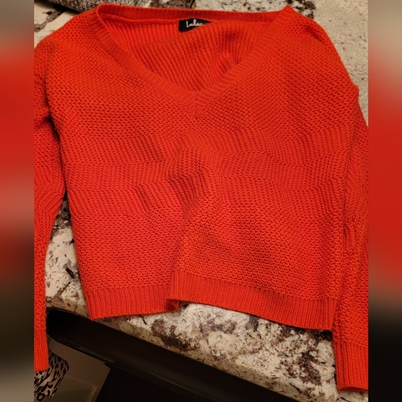 Off shoulder sweater - Picture 2 of 2